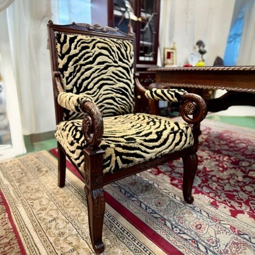 リージェンシーアームチェア