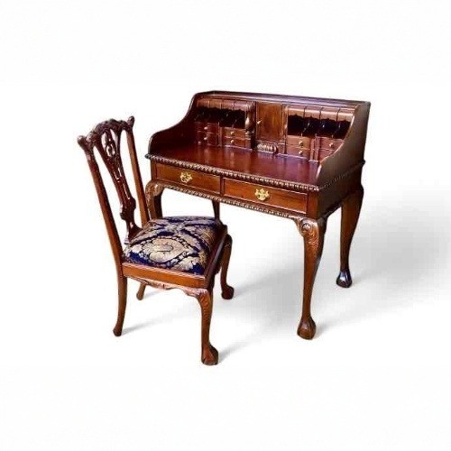 チッペンデール　ライティングデスク