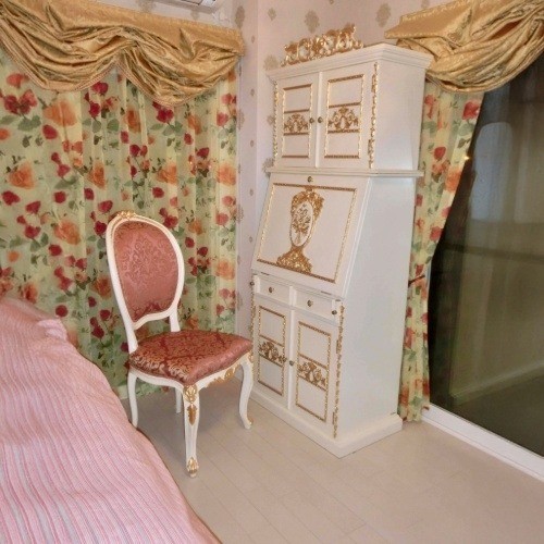 ヴェルサイユ　ライティングビューロー