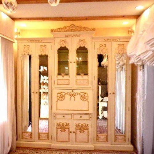 シェーンブルン　ワードローブ＆デスク